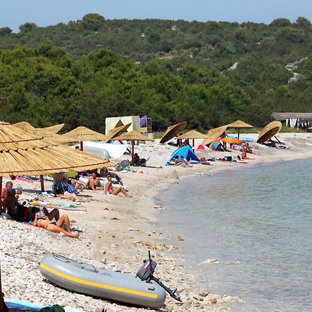 Apartments With A Parking Space Sali, Dugi Otok - 8084 ภายนอก รูปภาพ