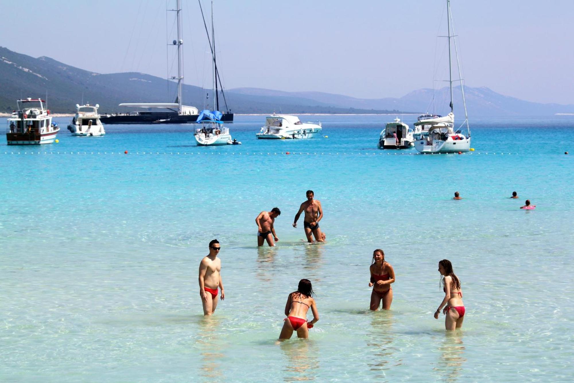 Apartments With A Parking Space Sali, Dugi Otok - 8084 ภายนอก รูปภาพ